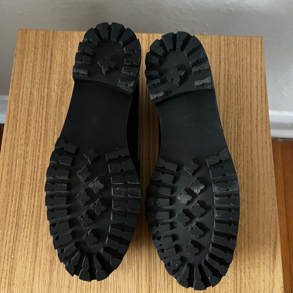 Madewell Black Leather Lug-Soled Penny Loafers - Picture 8 of 8